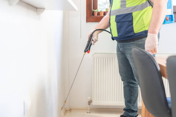 Best Commercial Pest Control Services  in Suitland, MD